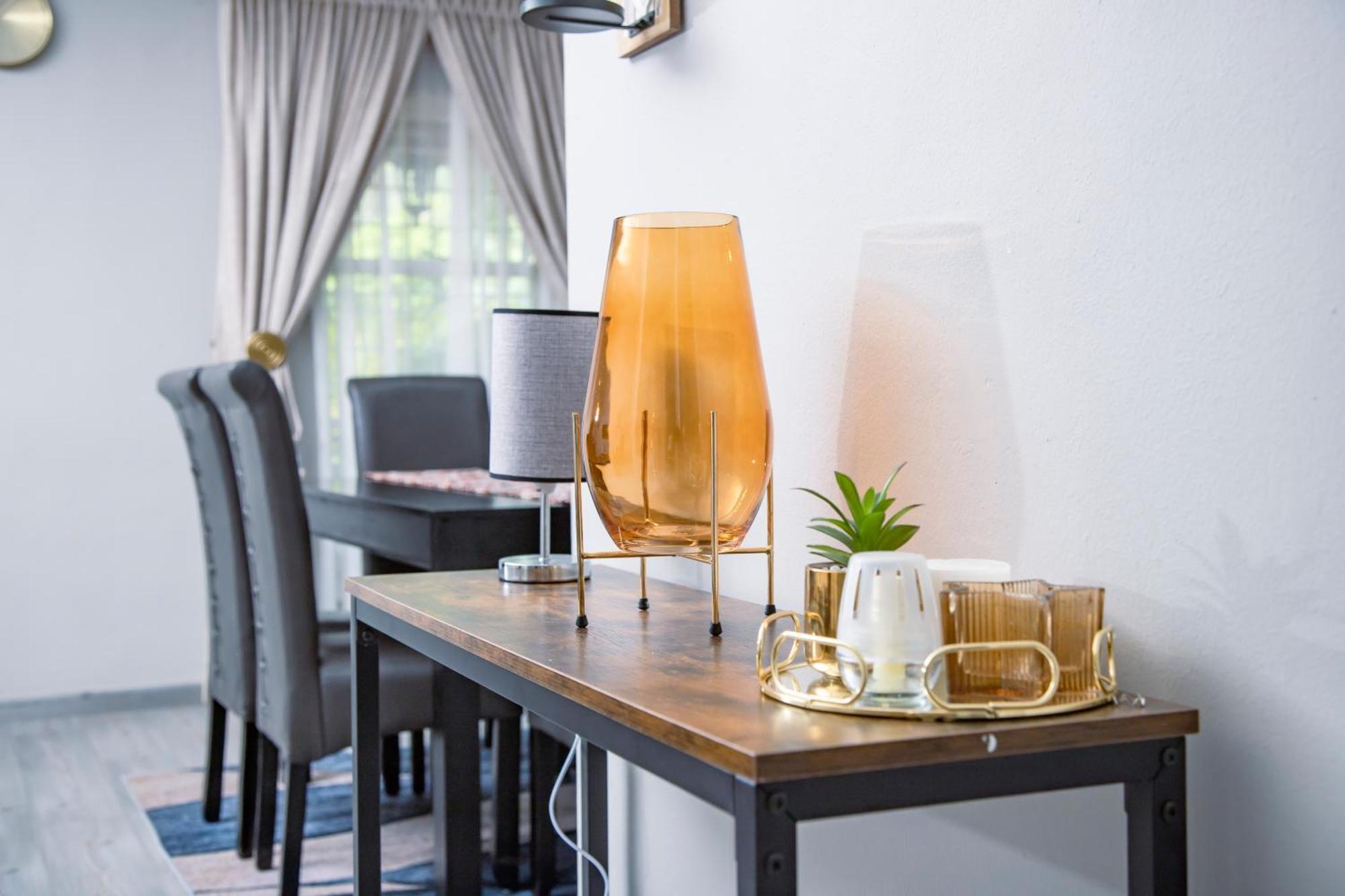 The Hide Out - Home Away From Home Johannesburg Bagian luar foto